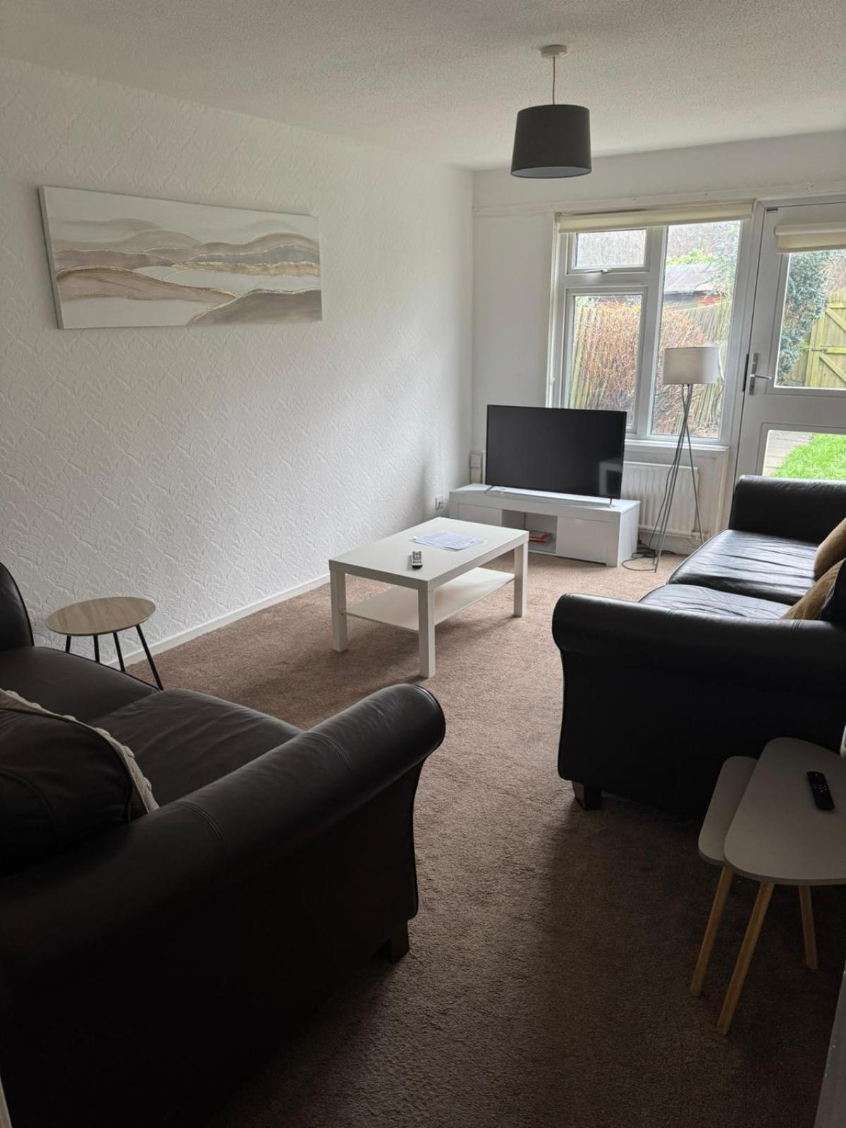 Wombridge Large 2 Bedroom House מראה חיצוני תמונה