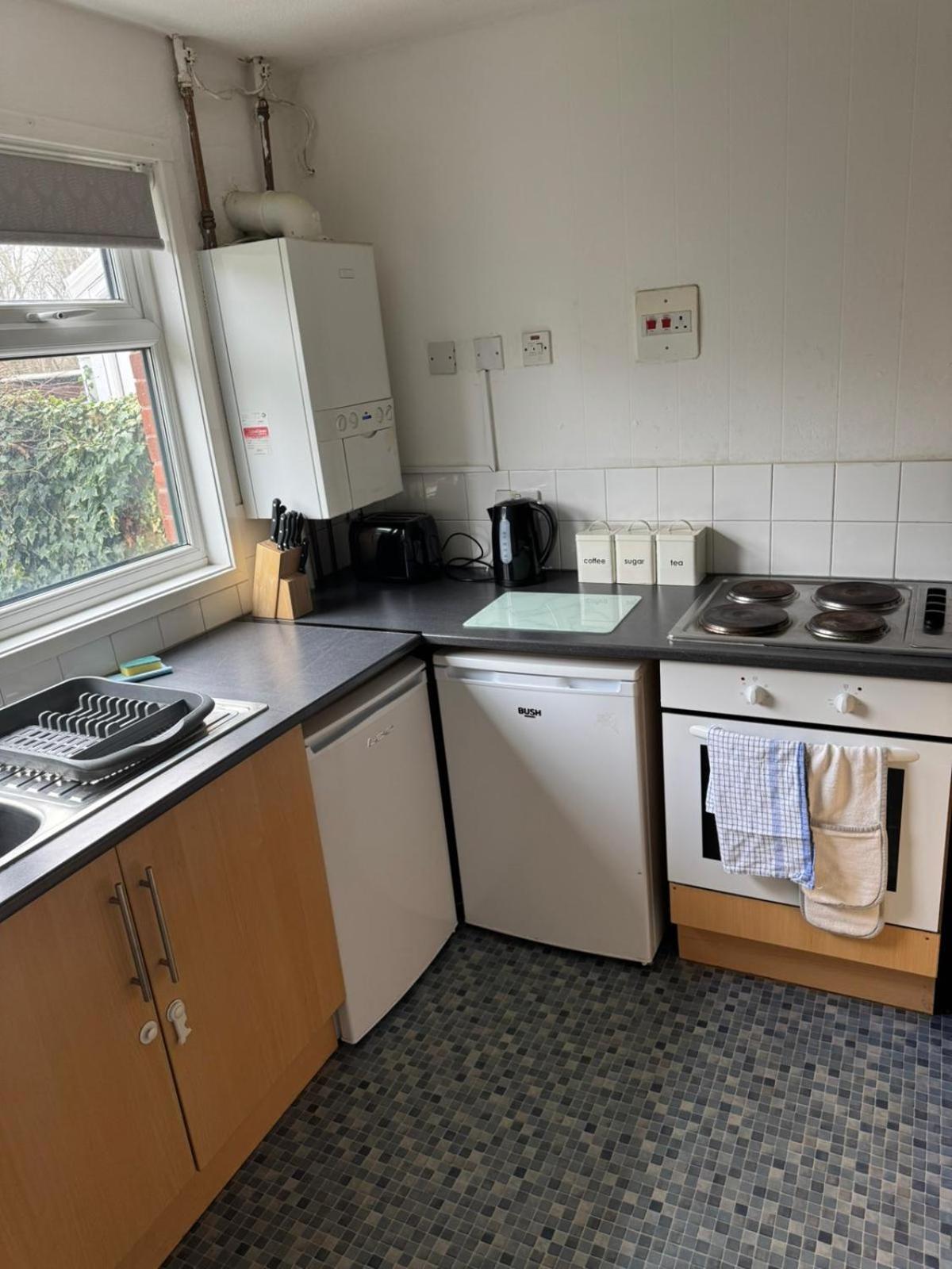 Wombridge Large 2 Bedroom House מראה חיצוני תמונה